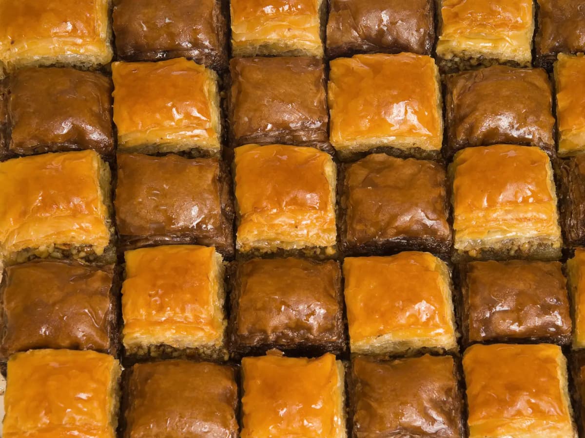 Пахлава микс с грецкими орехами